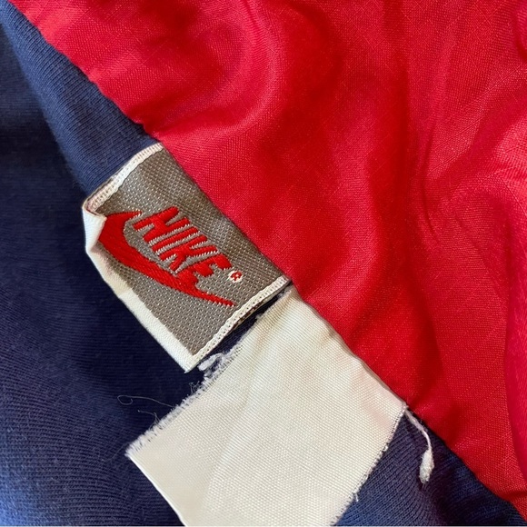 VNTG 80s NIKE COLORBLOCK WINDBREAKER FULL ZIP IN ABSOLUTELY AMAZING CONDITION - Picture 10 of 10